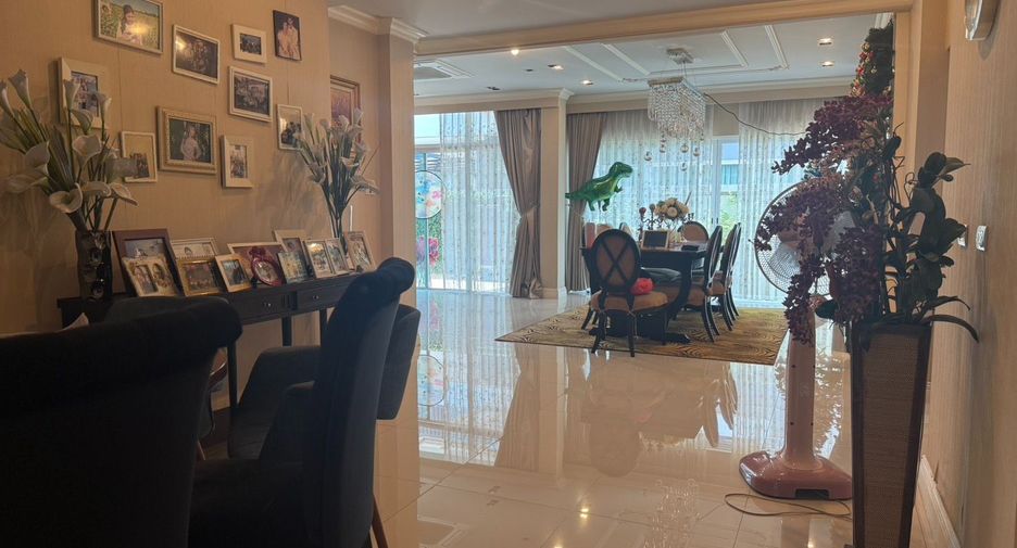 For rent 3 bedrooms house in Don Mueang, Bangkok