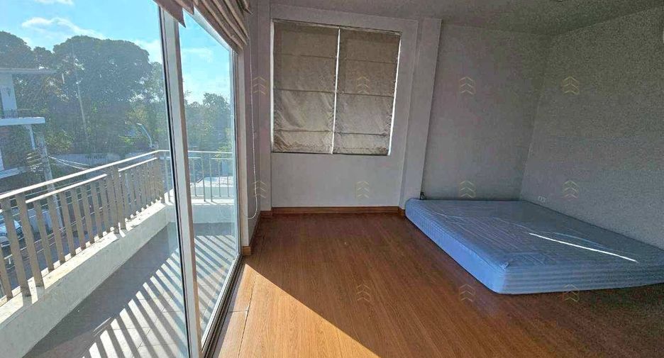 For rent 3 bedrooms house in Don Mueang, Bangkok