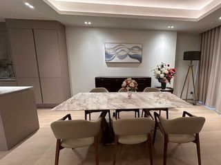 Condo en alquiler de 2 habitaciones en Pathum Wan, Bangkok