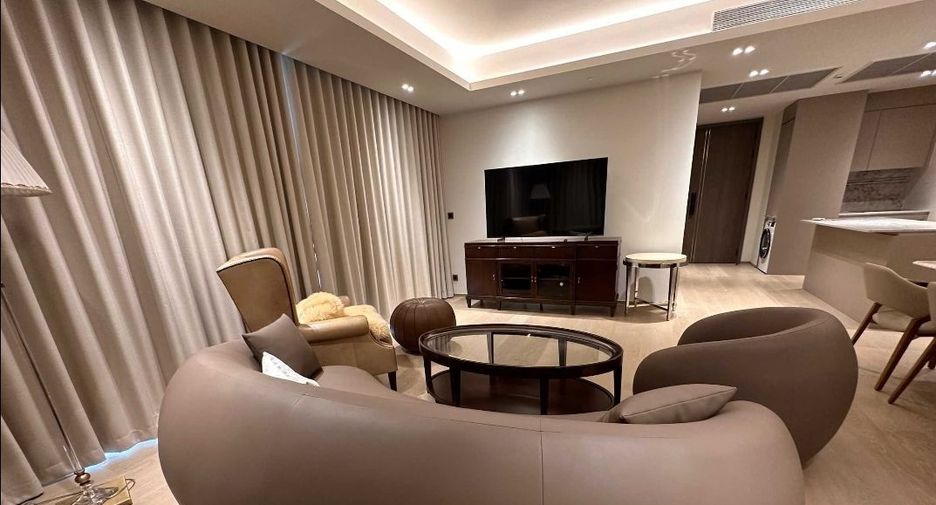 For rent 2 bedrooms condo in Pathum Wan, Bangkok