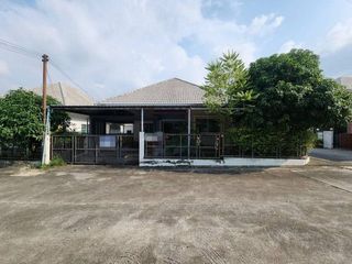 For sale 1 bed house in Ban Bueng, Chonburi