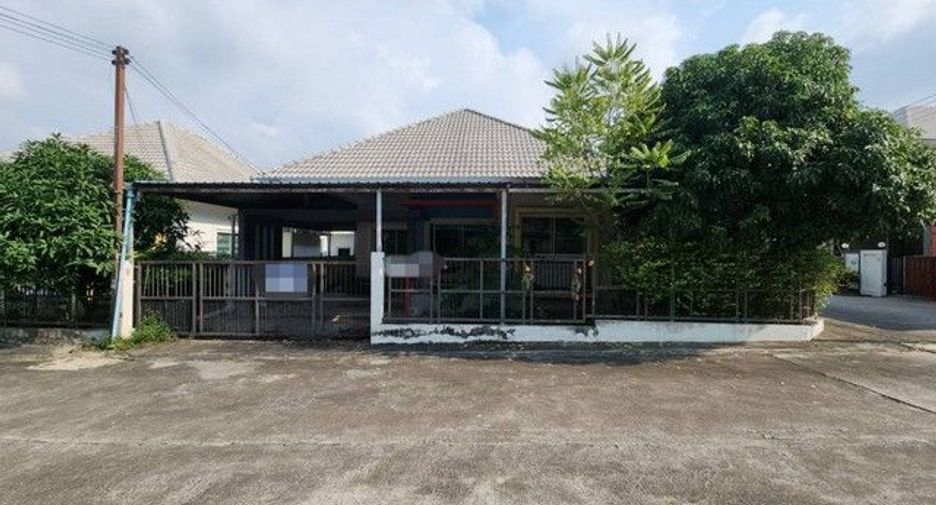Haus zum Kauf mit 1 Zimmer in Ban Bueng, Chonburi