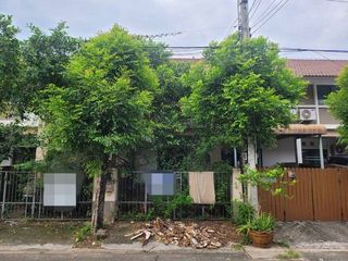 For sale 1 bed townhouse in Tha Takiap, Chachoengsao