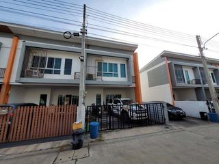 For sale 1 bed townhouse in Tha Takiap, Chachoengsao