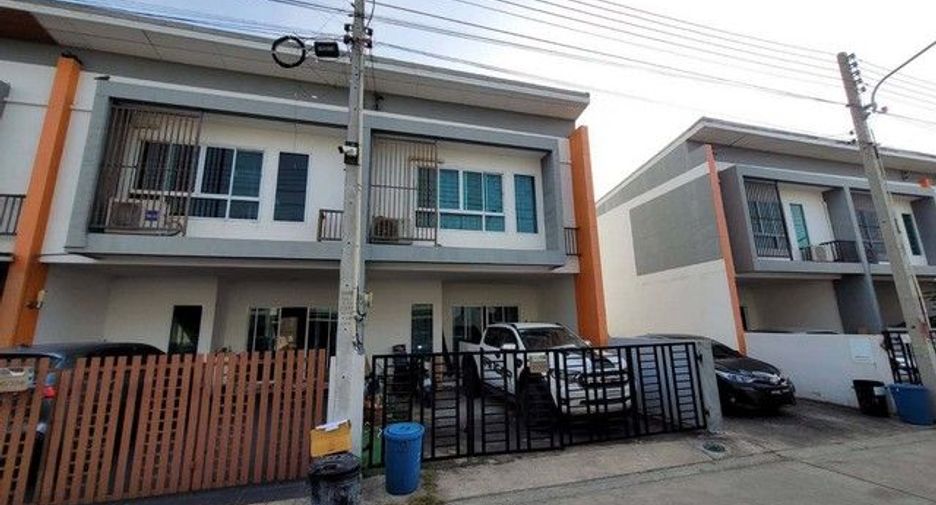 Reihenhaus zum Kauf mit 1 Zimmer in Tha Takiap, Chachoengsao