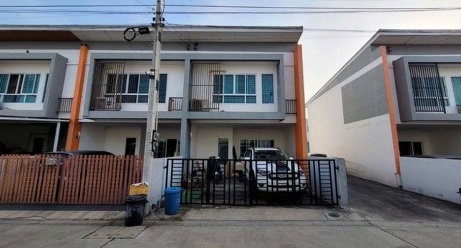 Reihenhaus zum Kauf mit 1 Zimmer in Tha Takiap, Chachoengsao