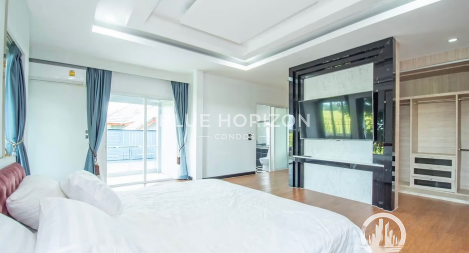 Villa zur Miete und zum Kauf mit 4 Zimmer in Huay Yai, Pattaya
