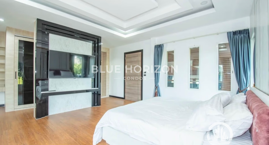 Villa zur Miete und zum Kauf mit 4 Zimmer in Huay Yai, Pattaya