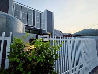 Продажа 3 спальни таунхаус в Катху, Пхукет