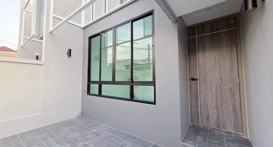 À vendre 3 chambres maison de ville à Kathu, Phuket