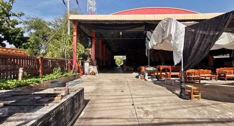 For sale 1 bed warehouse in At Samat, Roi Et
