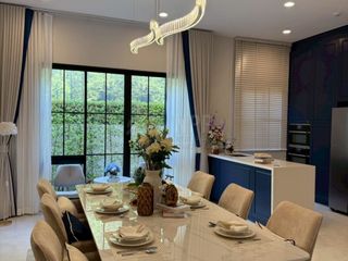 Haus zur Miete und zum Kauf mit 4 Zimmer in Bang Khen, Bangkok