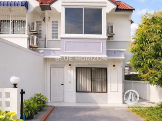 Casa adosada en venta de 3 habitaciones en Bang Lamung, Chonburi