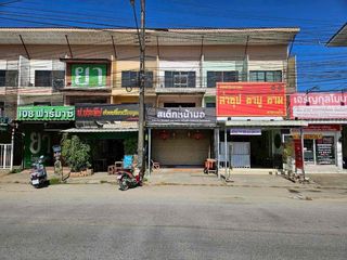出售 2 卧室 联排别墅 在 San Sai, Chiang Mai