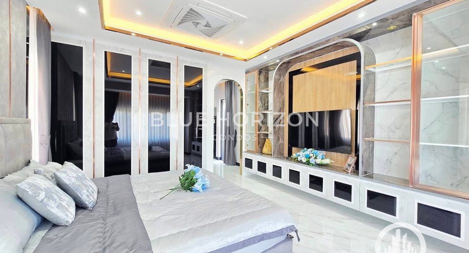 Casa en venta de 4 habitaciones en Bang Lamung, Chonburi