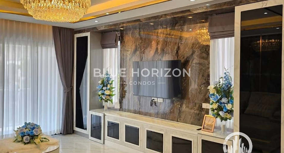 Casa en venta de 4 habitaciones en Bang Lamung, Chonburi