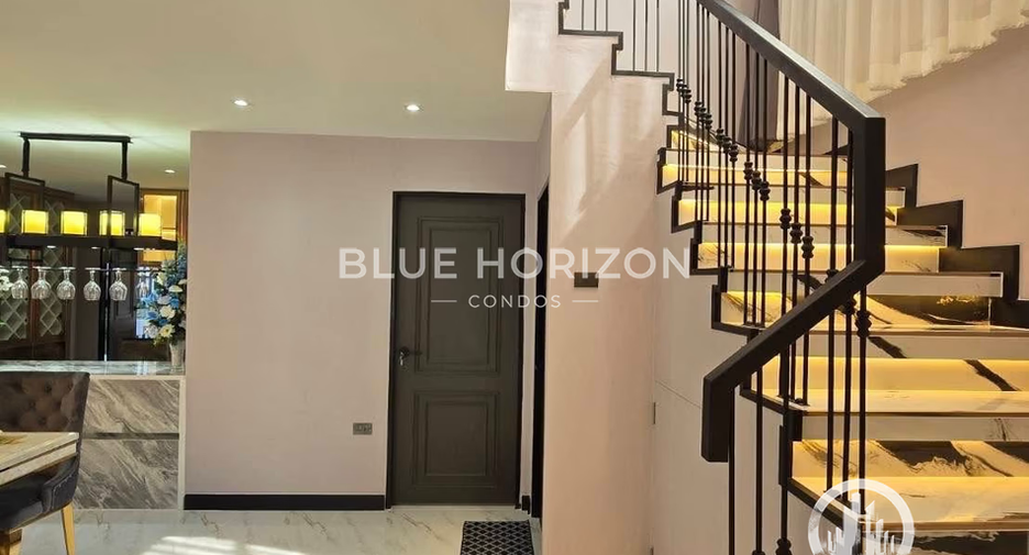 Casa en venta de 4 habitaciones en Bang Lamung, Chonburi