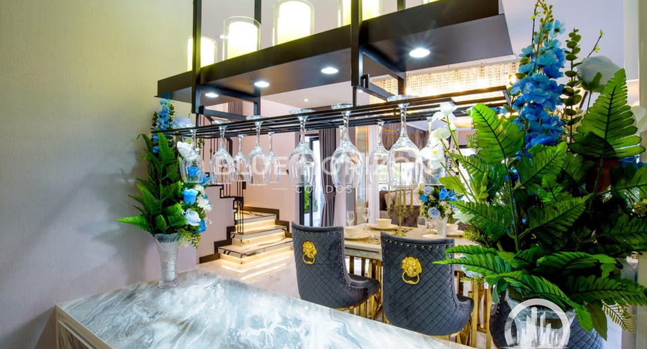 Casa en venta de 4 habitaciones en Bang Lamung, Chonburi