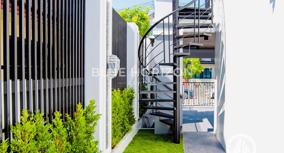 Casa en venta de 4 habitaciones en Bang Lamung, Chonburi