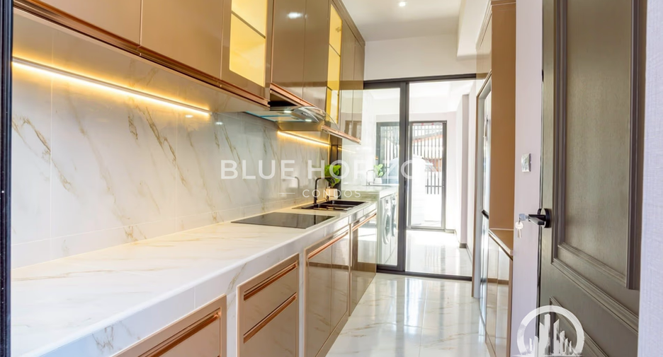 Casa en venta de 4 habitaciones en Bang Lamung, Chonburi