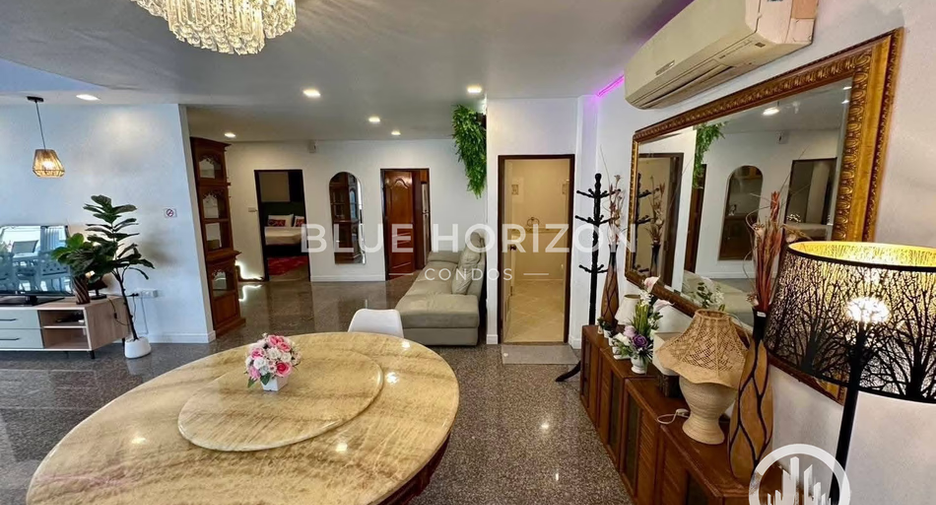For rent 5 ベッドルーム villa in Bang Lamung, Chonburi