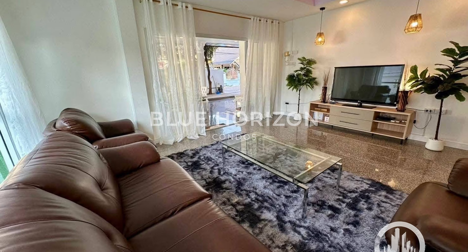 For rent 5 ベッドルーム villa in Bang Lamung, Chonburi