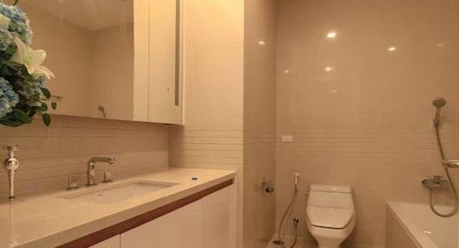Wohnung zur Miete mit 2 Zimmer in Pathum Wan, Bangkok