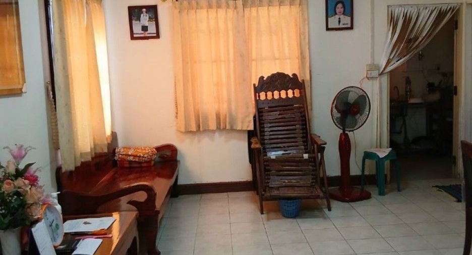For sale 3 bedrooms townhouse in Khlong Luang, Pathum Thani