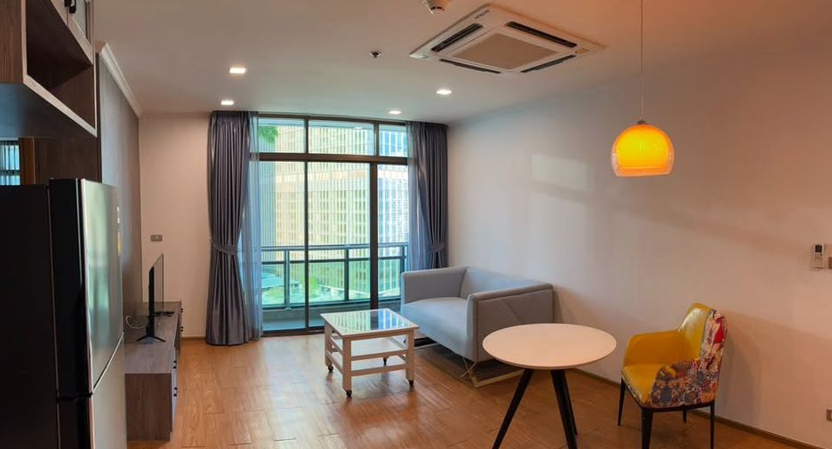 For rent 2 bedrooms condo in Sathon, Bangkok