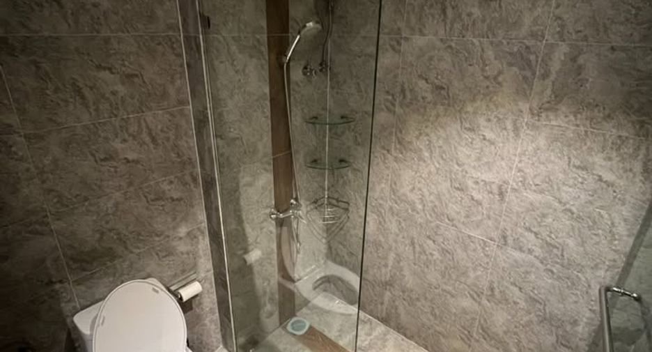 For rent 2 bedrooms condo in Sathon, Bangkok