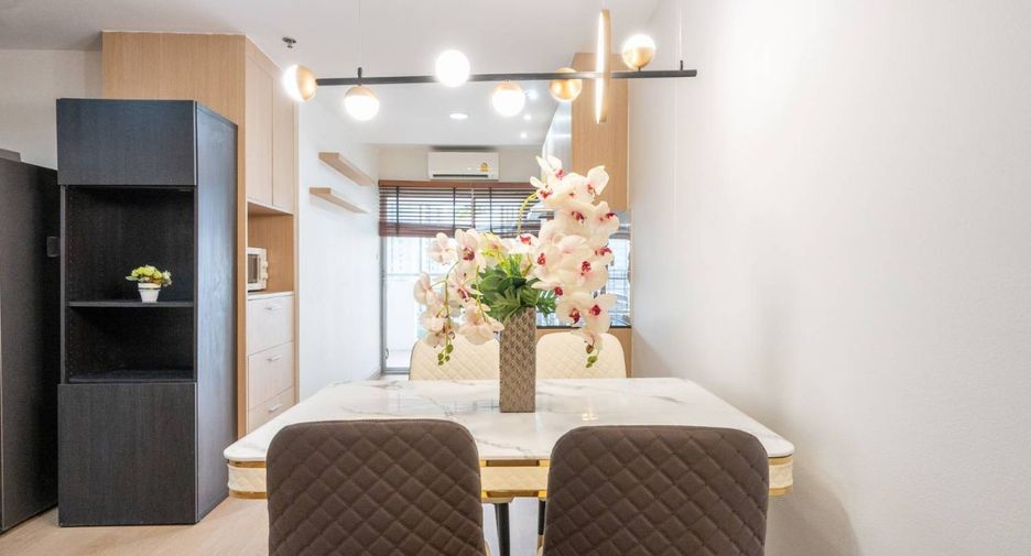 For rent そして for sale 2 ベッドルーム condo in Khlong Toei, Bangkok