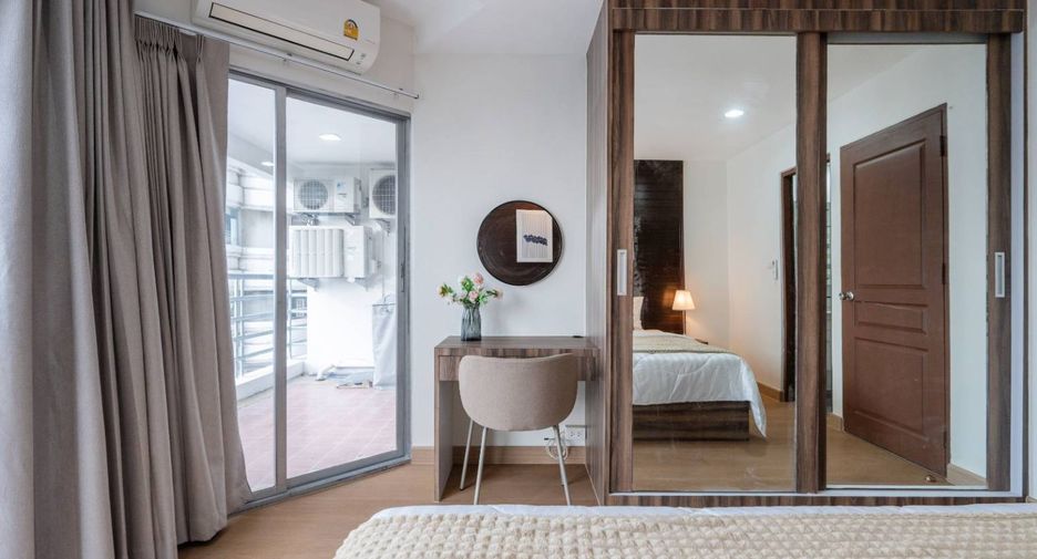 For rent そして for sale 2 ベッドルーム condo in Khlong Toei, Bangkok
