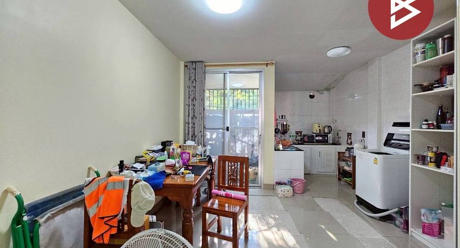 For sale 2 bedrooms townhouse in Bang Pakong, Chachoengsao