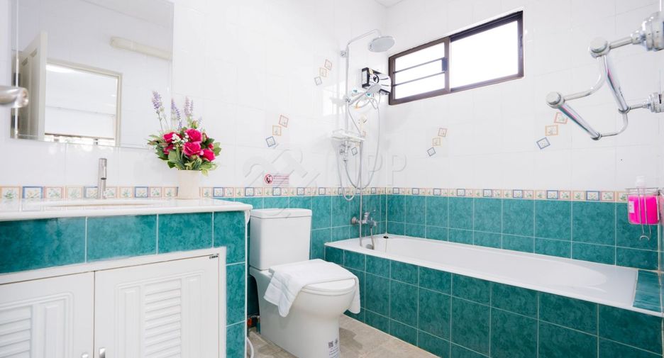 À louer et à vendre 4 chambres maison à Hua Hin, Prachuap Khiri Khan