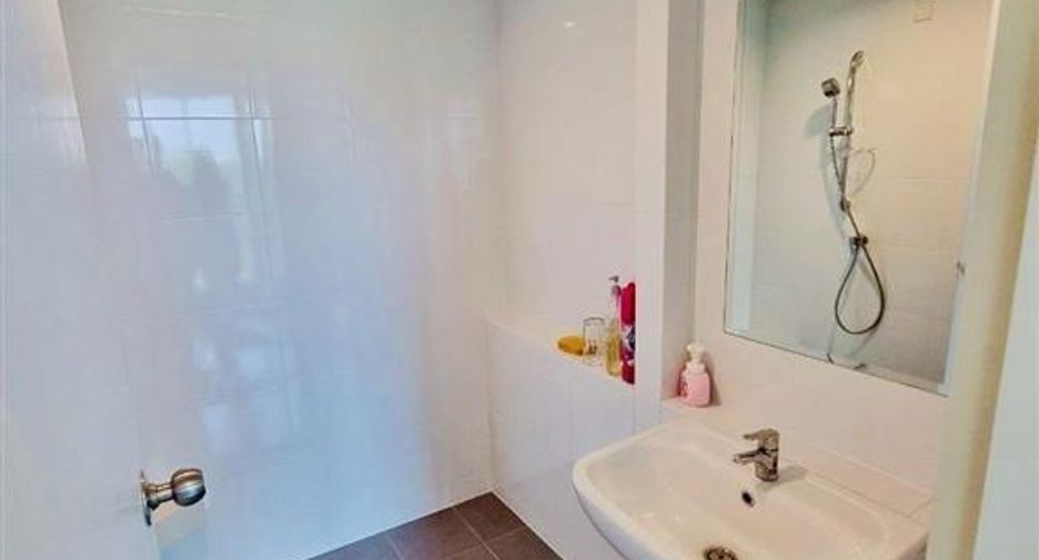 For sale 1 bed condo in Khan Na Yao, Bangkok
