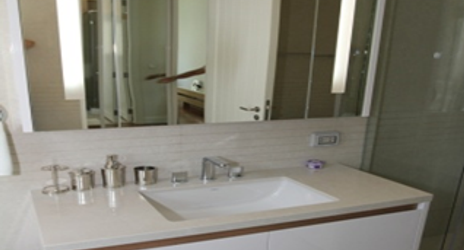 For rent 2 ベッドルーム condo in Pathum Wan, Bangkok