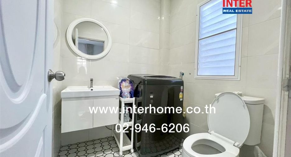 For sale 4 bedrooms house in Khlong Sam Wa, Bangkok