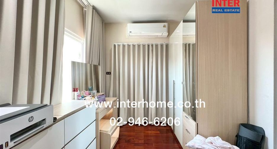 For sale 4 bedrooms house in Khlong Sam Wa, Bangkok