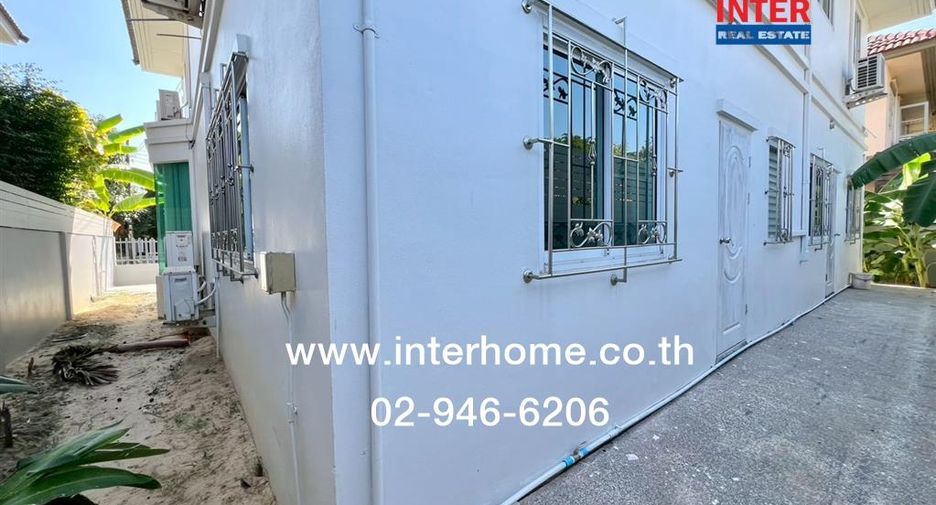 For sale 4 bedrooms house in Khlong Sam Wa, Bangkok