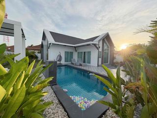 Villa zum Kauf mit 3 Zimmer in Bang Lamung, Chonburi