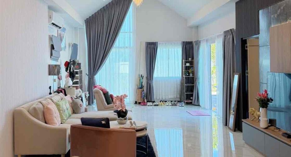 Villa zum Kauf mit 3 Zimmer in Bang Lamung, Chonburi