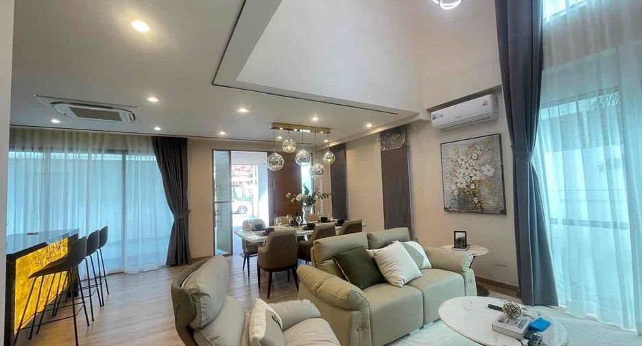 Villa en venta de 4 habitaciones en Bang Lamung, Chonburi