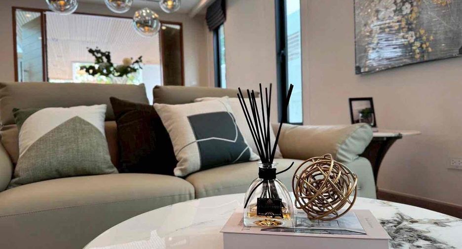 Villa en venta de 4 habitaciones en Bang Lamung, Chonburi