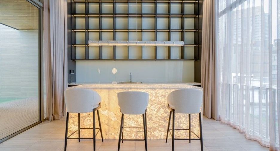 For sale 4 bedrooms house in Sathon, Bangkok
