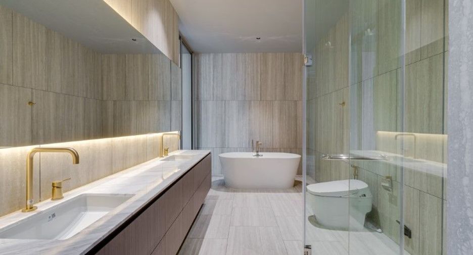 For sale 4 bedrooms house in Sathon, Bangkok