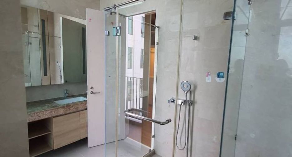 For rent and for sale 5 bedrooms condo in Yan Nawa, Bangkok