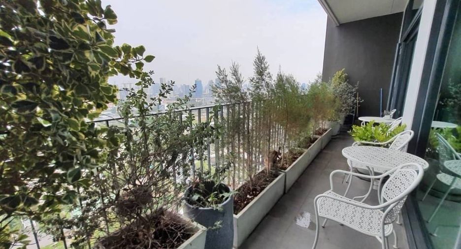For rent and for sale 5 bedrooms condo in Yan Nawa, Bangkok