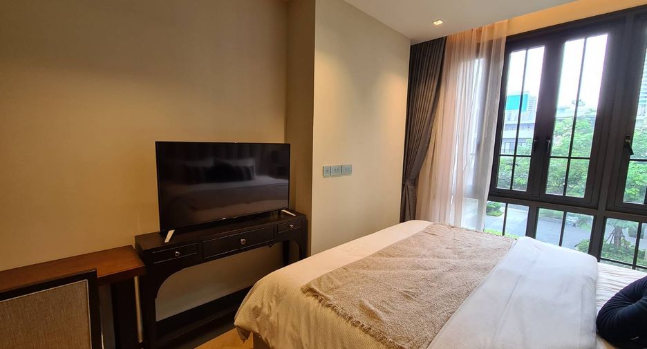 For rent 2 bedrooms condo in Watthana, Bangkok
