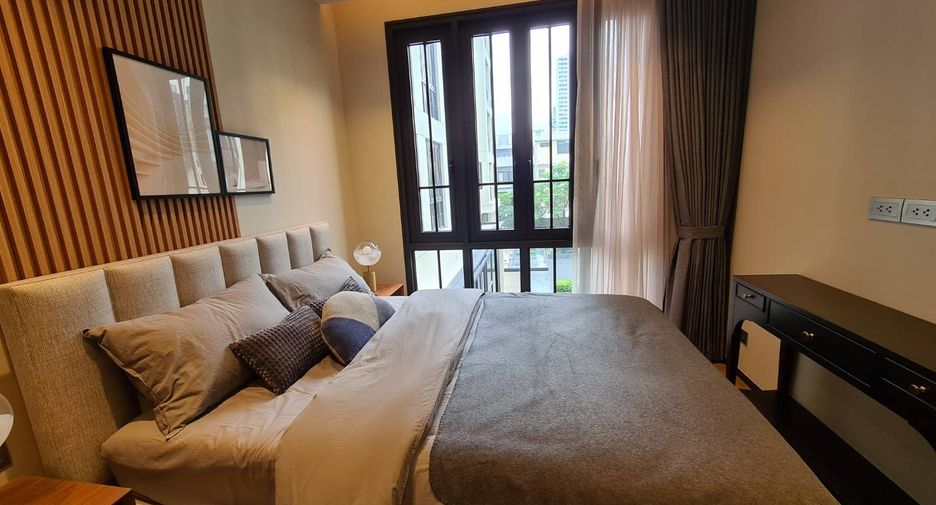 For rent 2 bedrooms condo in Watthana, Bangkok