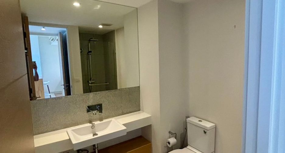 À vendre 1 chambre condo à Khlong Toei, Bangkok